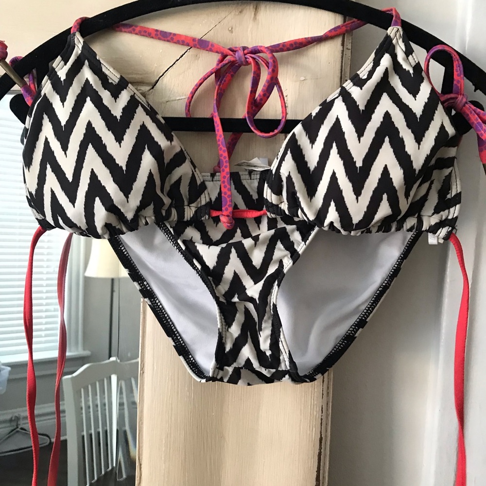 Ella Moss bikini